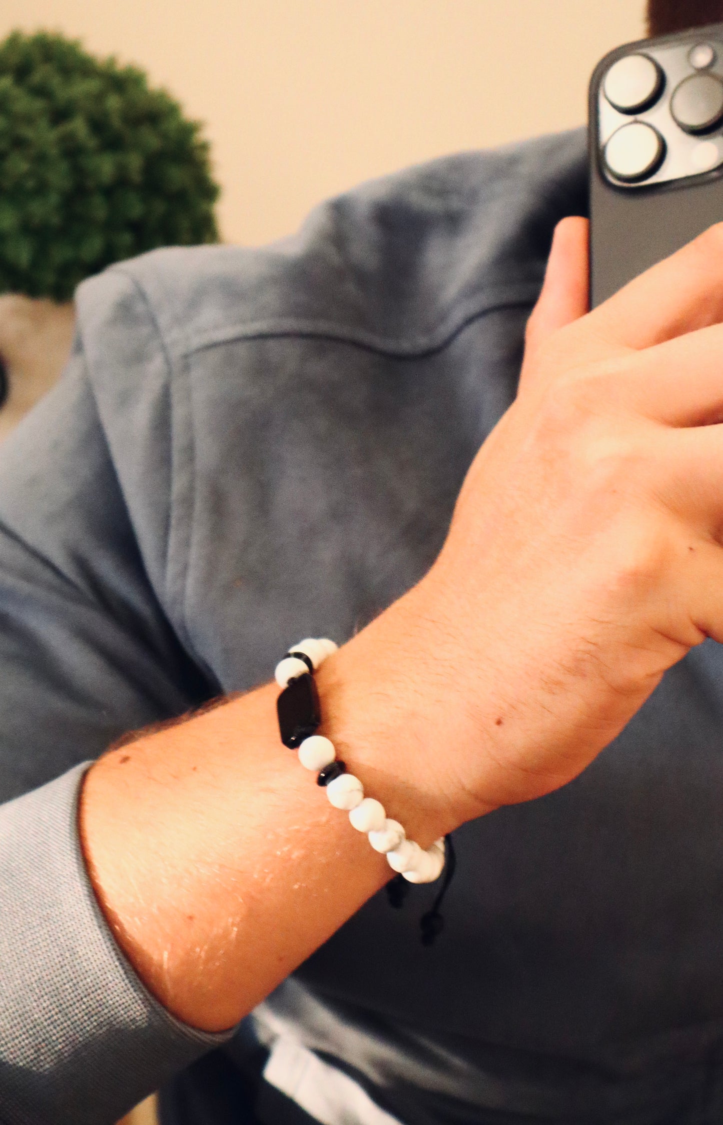 Howlite & Black Onyx Emotional & Physical Strenghth Bracelet