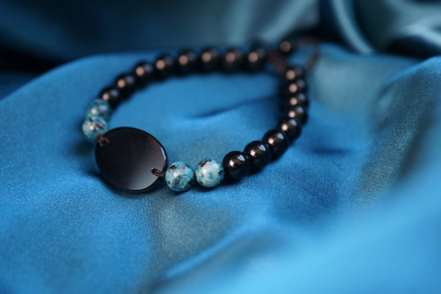 سوار من حجر الفلسبار واليشب الأزرق المحيطي للرجال للشفاء العاطفي والتوازن